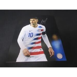 Team USA Christian Pulisic signed 8x10 Photo w/coa